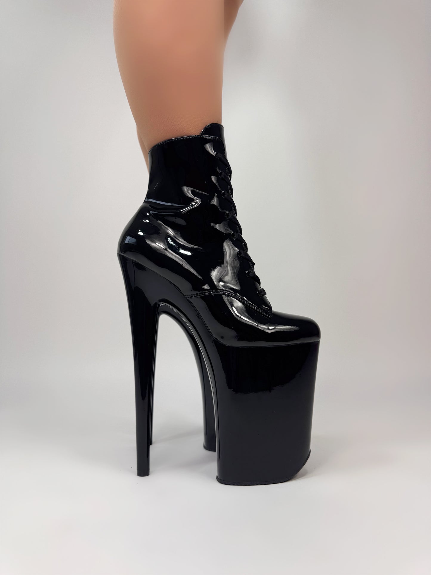 Essential (Rock Show) Ankle