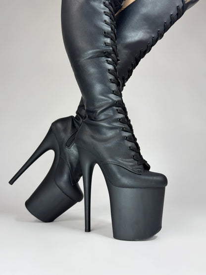 matte black pole boots
